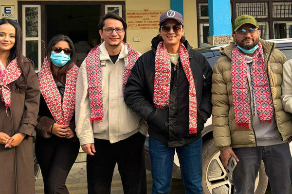 ‘आ बाट आमा’ को टाेली पूर्वको हल भिजिटमा